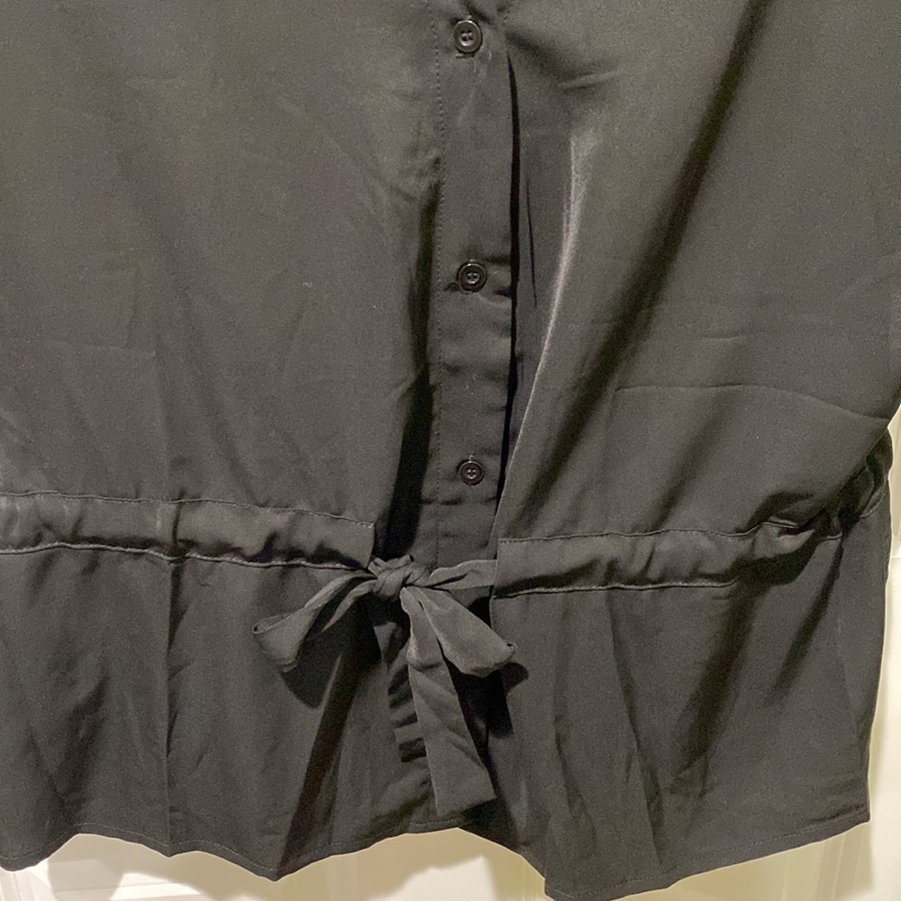 Black Button Front Belted Blouse NWOT - Picture 6 of 10